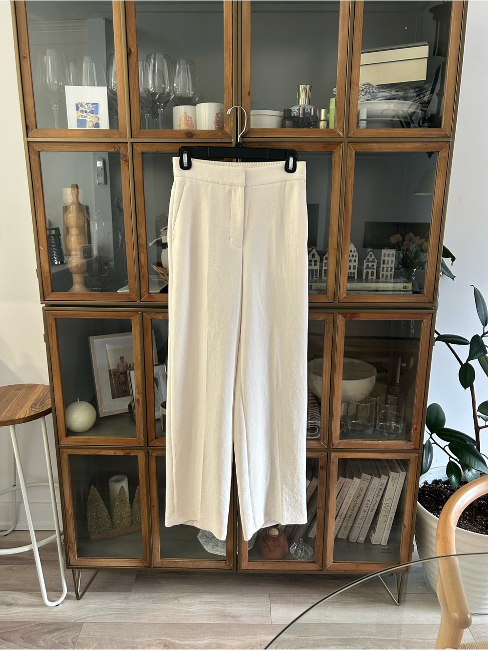 Aritzia Wilfred Effortless Cream Pants